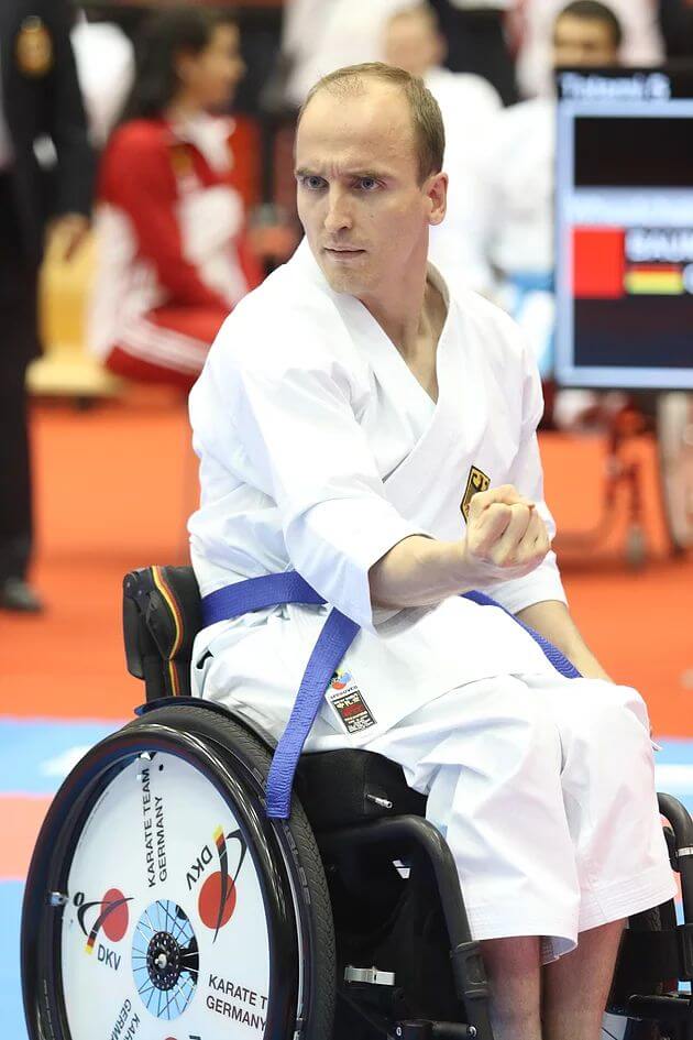 Warum man Para-Karate im Alltags-Rollstuhl machen sollte